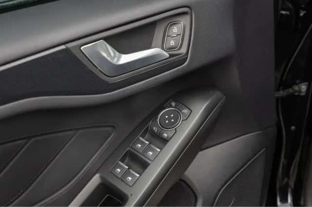 Ford Focus (2020) thumbnail 18