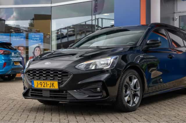 Ford Focus (2020) thumbnail 5
