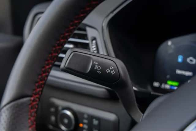Ford Kuga (2025) thumbnail 33