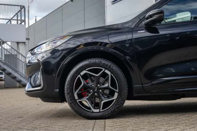 Ford Kuga (2025) thumbnail 8