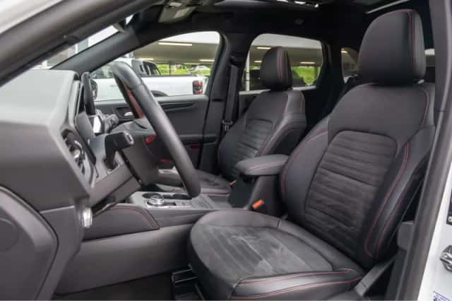 Ford Kuga (2021) thumbnail 15