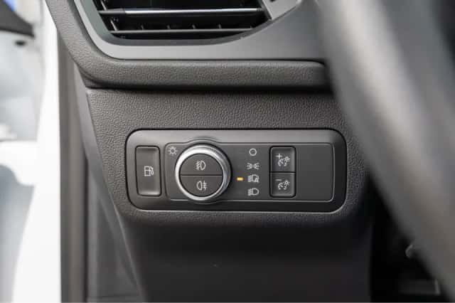 Ford Kuga (2021) thumbnail 29