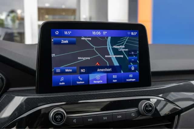 Ford Kuga (2021) thumbnail 42