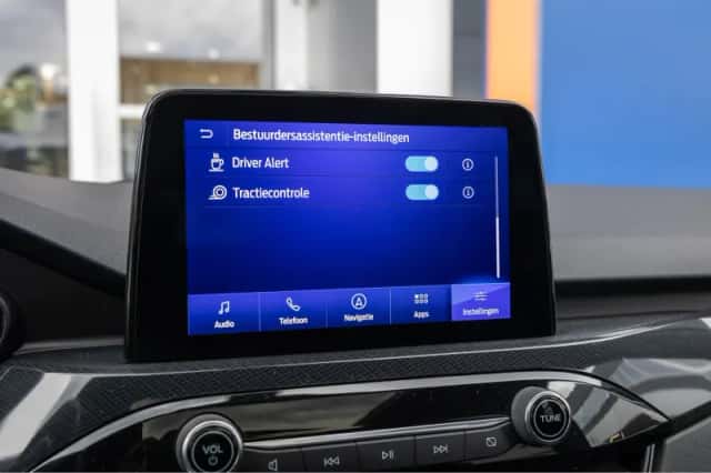 Ford Kuga (2021) thumbnail 48