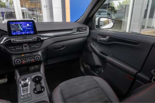 Ford Kuga (2021) thumbnail 50