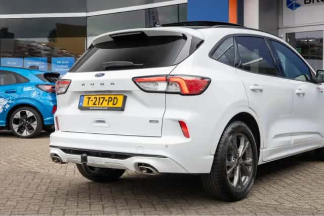 Ford Kuga (2021) thumbnail 7
