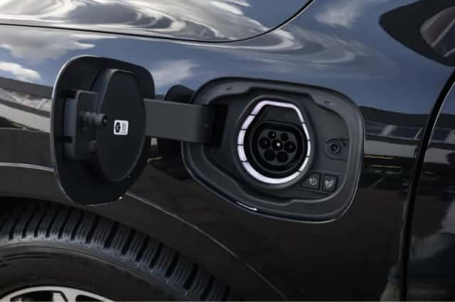 Ford Kuga (2023) thumbnail 11