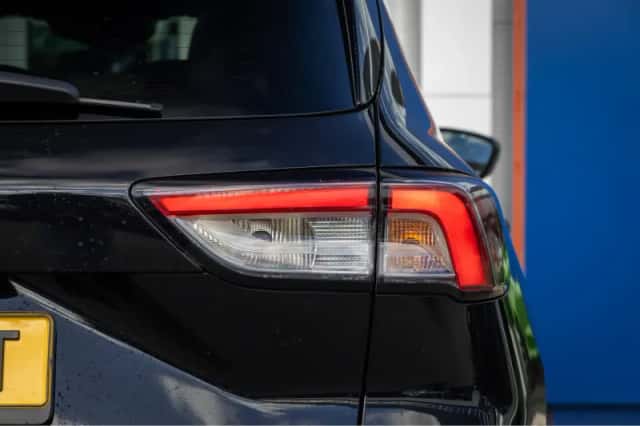 Ford Kuga (2023) thumbnail 13