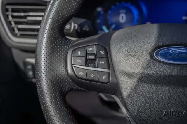 Ford Kuga (2023) thumbnail 30