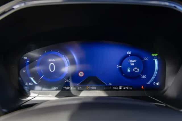 Ford Kuga (2023) thumbnail 31