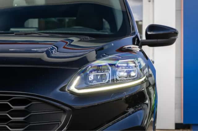 Ford Kuga (2023) thumbnail 9