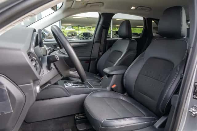 Ford Kuga (2022) thumbnail 12