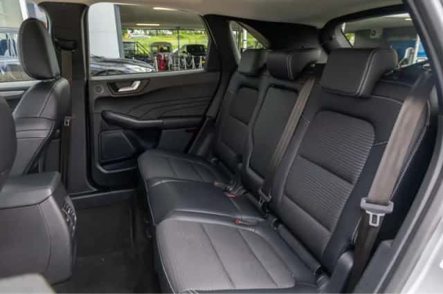 Ford Kuga (2022) thumbnail 16