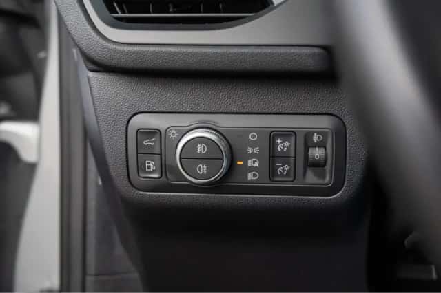 Ford Kuga (2022) thumbnail 23