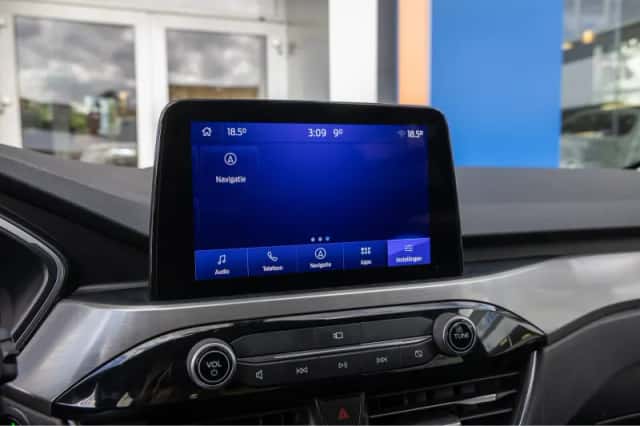 Ford Kuga (2022) thumbnail 42