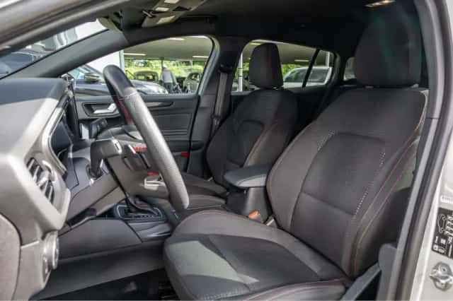 Ford Focus (2023) thumbnail 12