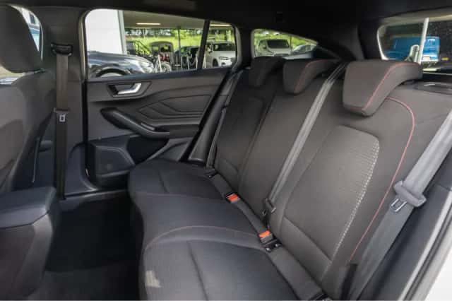 Ford Focus (2023) thumbnail 15