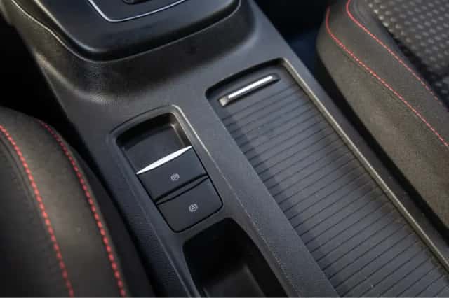 Ford Focus (2023) thumbnail 30