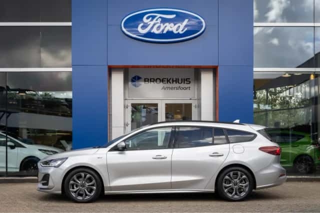 Ford Focus (2023) thumbnail 6