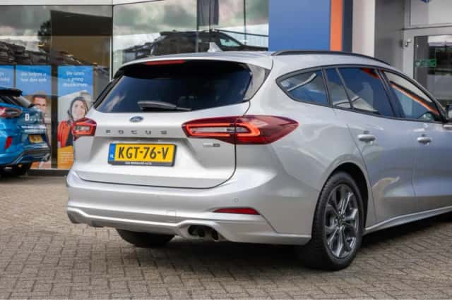 Ford Focus (2023) thumbnail 7