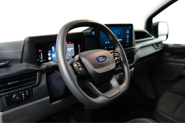 Ford Transit Custom (2024) thumbnail 12