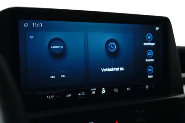 Ford Transit Custom (2024) thumbnail 18