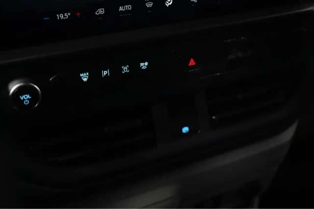 Ford Transit Custom (2024) thumbnail 21