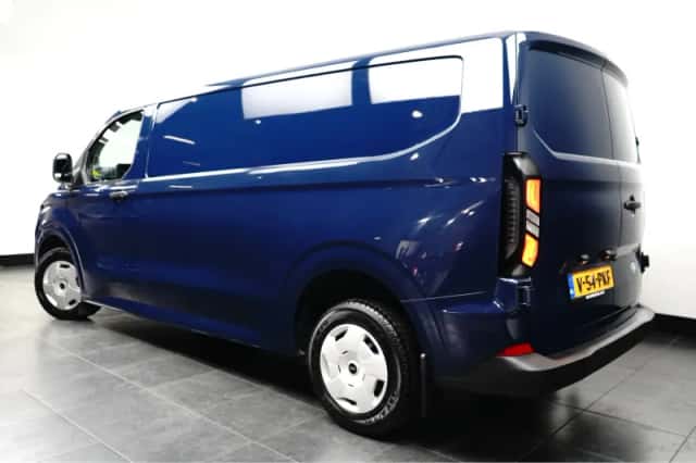 Ford Transit Custom (2024) thumbnail 5