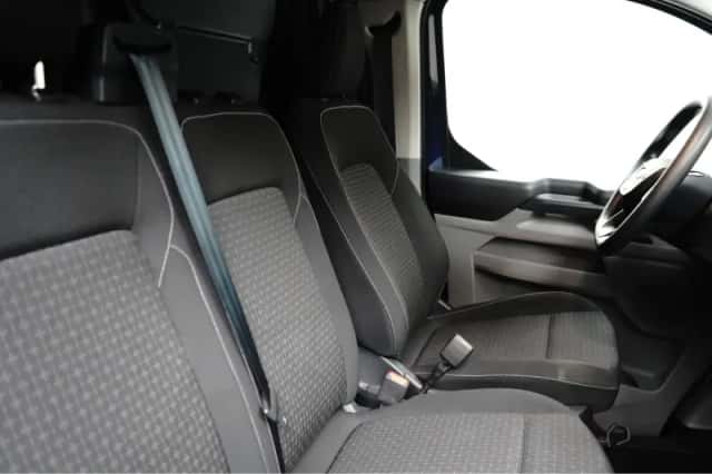 Ford Transit Custom (2024) thumbnail 6