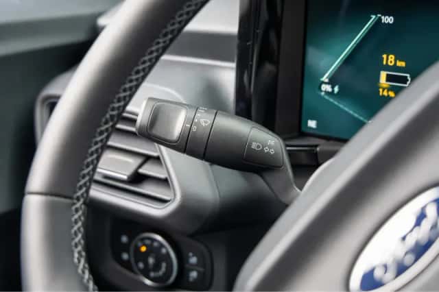 Ford E-Transit Cour. (2026) thumbnail 21