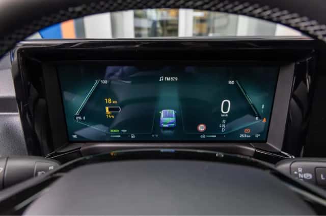 Ford E-Transit Cour. (2026) thumbnail 23