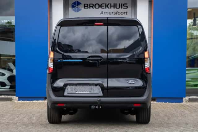 Ford E-Transit Cour. (2026) thumbnail 8