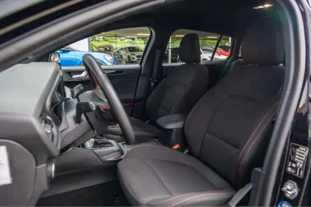 Ford Focus (2022) thumbnail 13