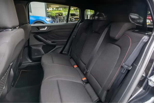 Ford Focus (2022) thumbnail 15