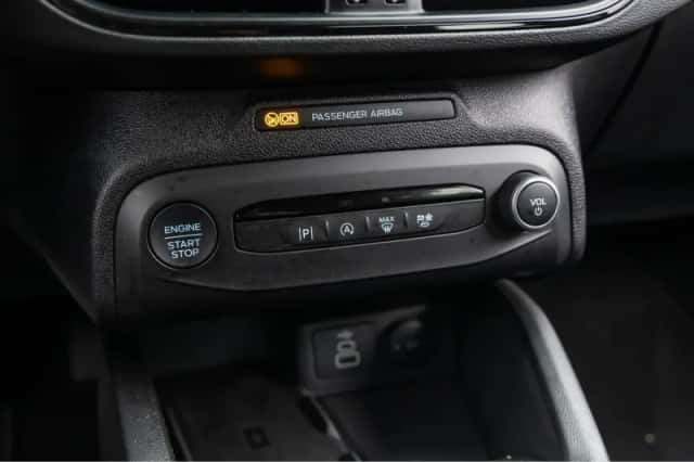 Ford Focus (2022) thumbnail 32