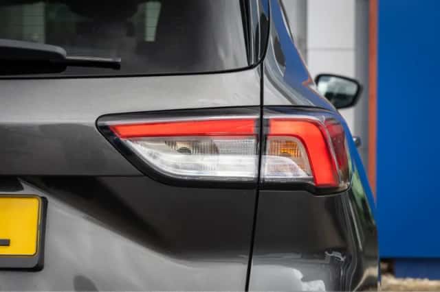 Ford Kuga (2021) thumbnail 11