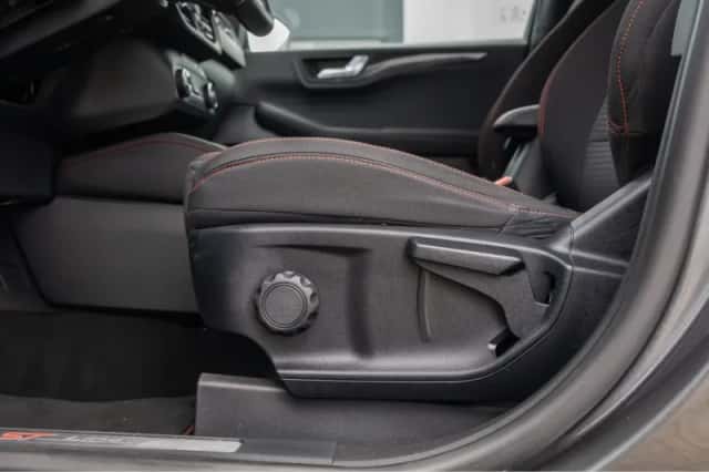 Ford Kuga (2021) thumbnail 16