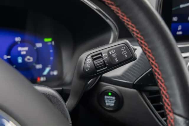 Ford Kuga (2021) thumbnail 30
