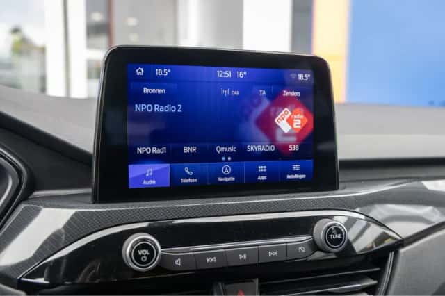 Ford Kuga (2021) thumbnail 36