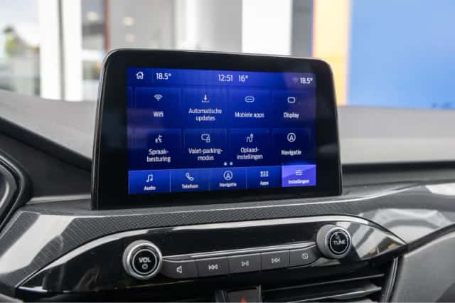 Ford Kuga (2021) thumbnail 40