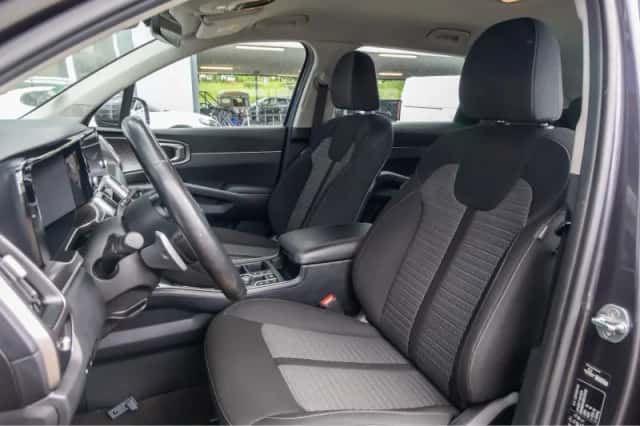 Kia Sorento (2021) thumbnail 15