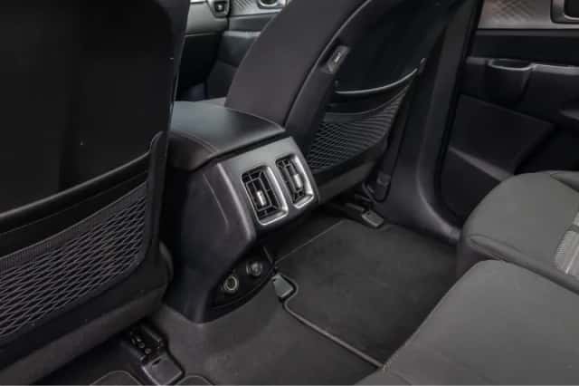 Kia Sorento (2021) thumbnail 19
