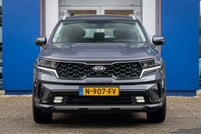 Kia Sorento (2021) thumbnail 3