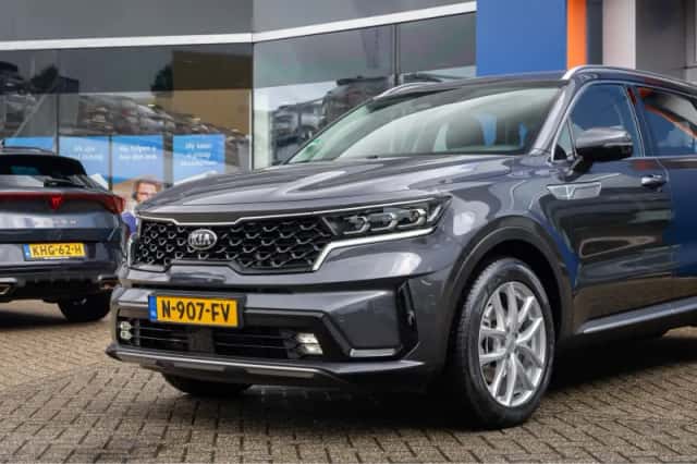 Kia Sorento (2021) thumbnail 4