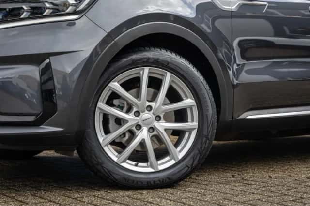 Kia Sorento (2021) thumbnail 9