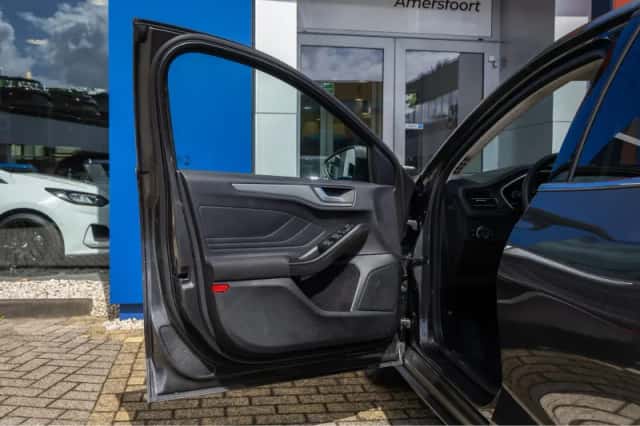 Ford Focus (2023) thumbnail 13