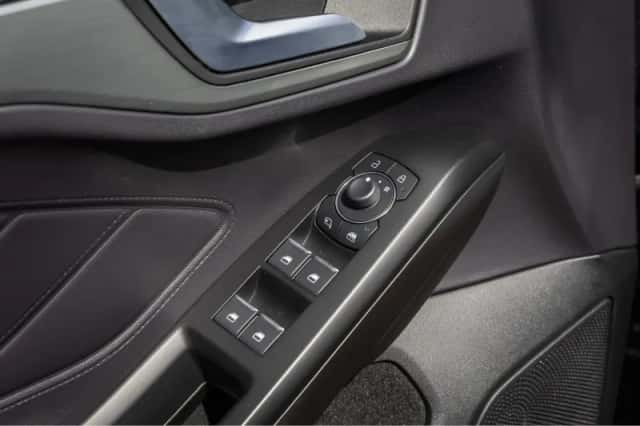 Ford Focus (2023) thumbnail 14