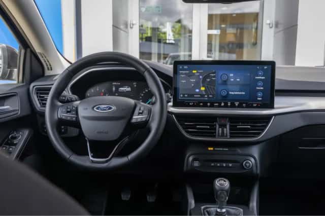 Ford Focus (2023) thumbnail 16