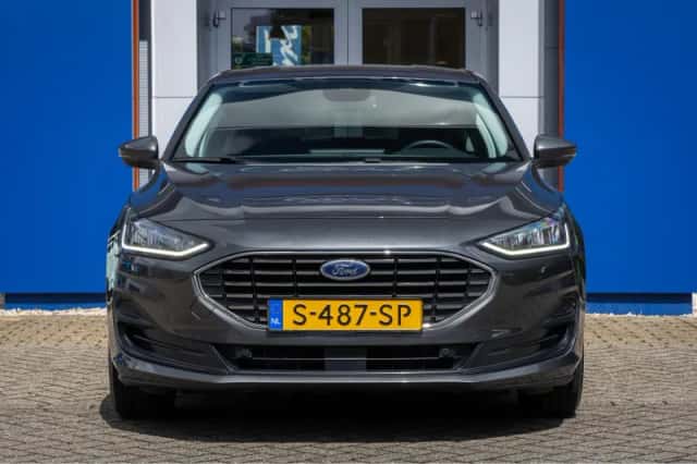 Ford Focus (2023) thumbnail 5