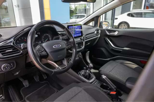 Ford Fiesta (2019) thumbnail 2